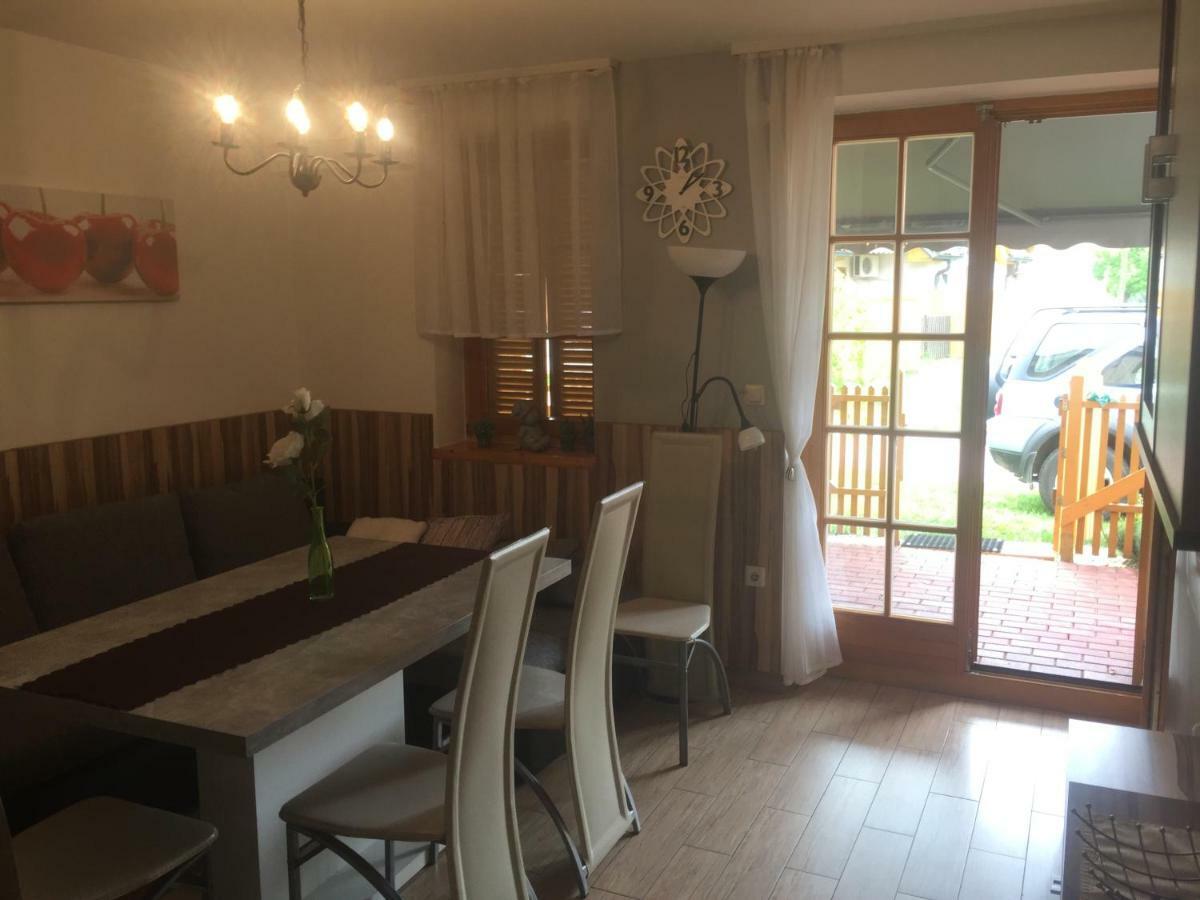 Apartma Jelencek Appartement Moravske-Toplice Buitenkant foto