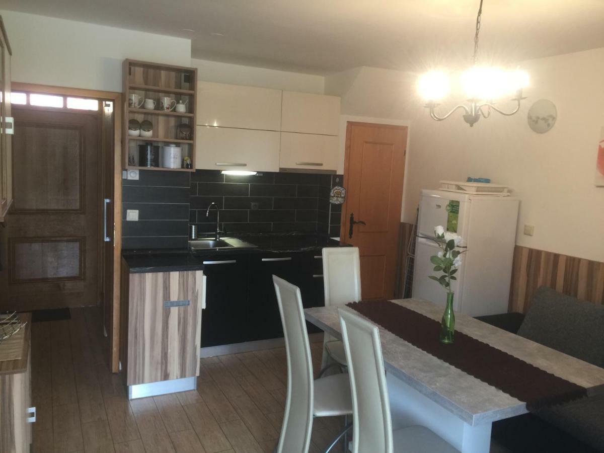 Apartma Jelencek Appartement Moravske-Toplice Buitenkant foto