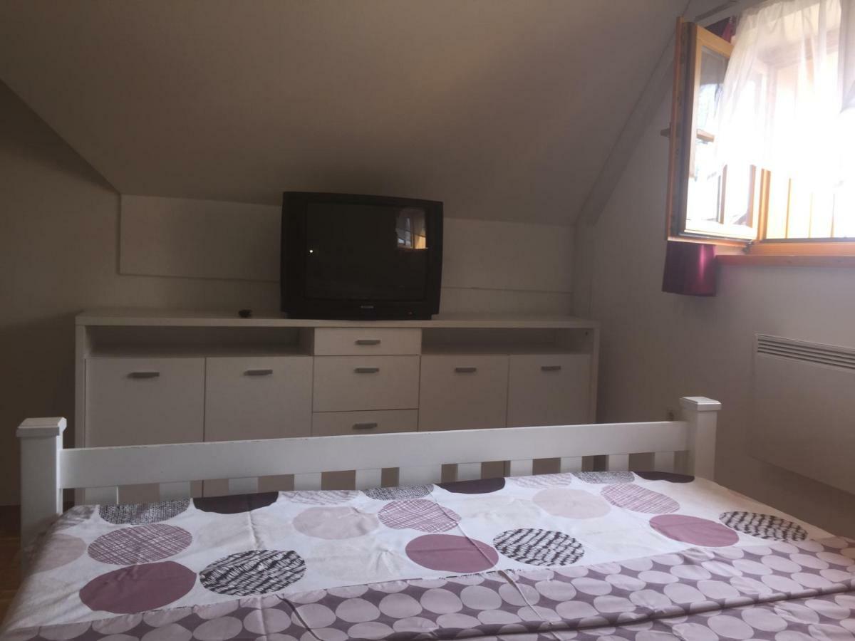 Apartma Jelencek Appartement Moravske-Toplice Buitenkant foto